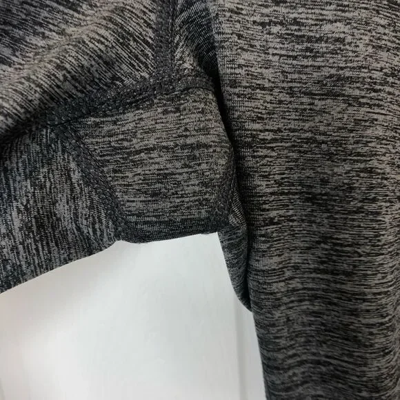 Gaiam gray Capri workout casual leggings size medium - Picture 8 of 13